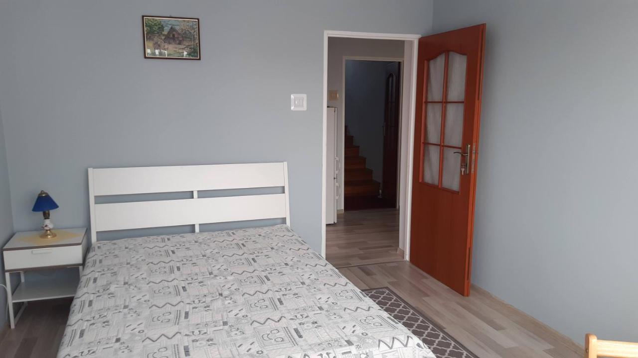 U Danusi - Pokoje Do Wynajecia Solec Zdroj Exterior photo